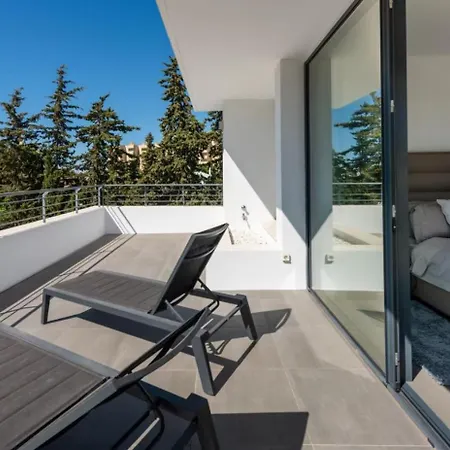 Endless Time Bahar ic-Caghaq