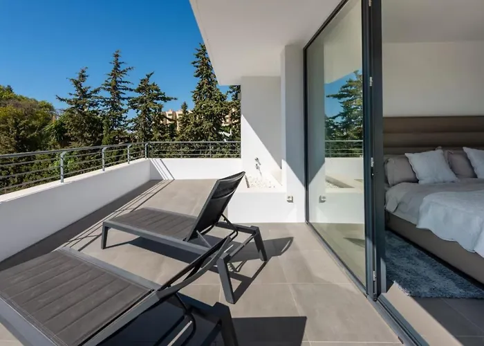 Endless Time Bahar ic-Caghaq